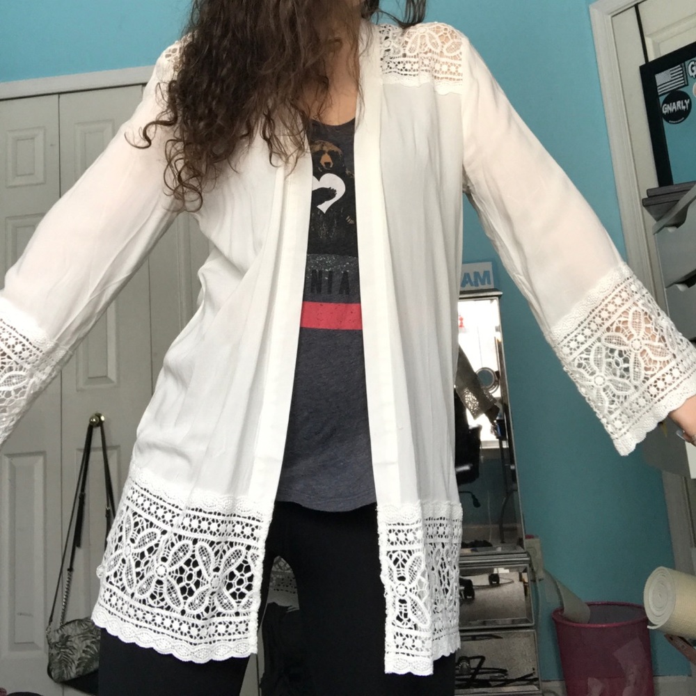 White Lace kimono